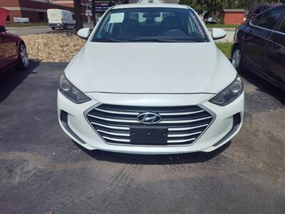 2017 Hyundai ELANTRA SE   - Photo 3 - Freeburg, IL 62243