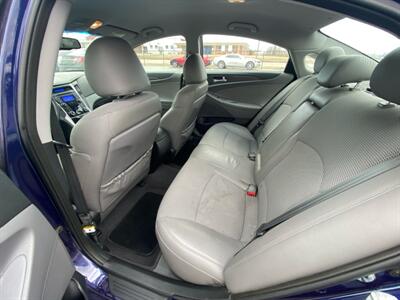 2013 Hyundai SONATA SE   - Photo 10 - Cahokia, IL 62206