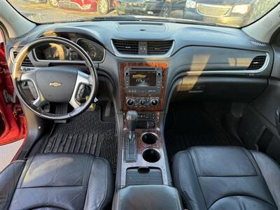 2013 Chevrolet Traverse LT   - Photo 11 - Cahokia, IL 62206
