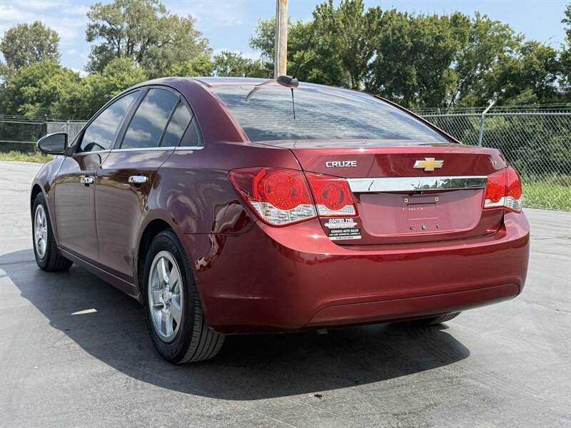 2016 Chevrolet Cruze Limited 1LT Auto - Photo 6 - Cahokia, IL 62206