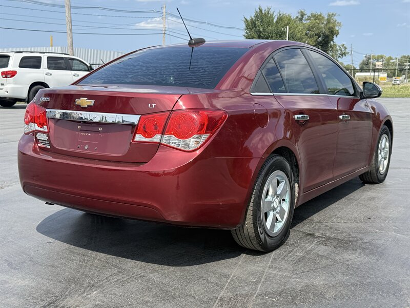 2016 Chevrolet Cruze Limited 1LT Auto - Photo 8 - Cahokia, IL 62206