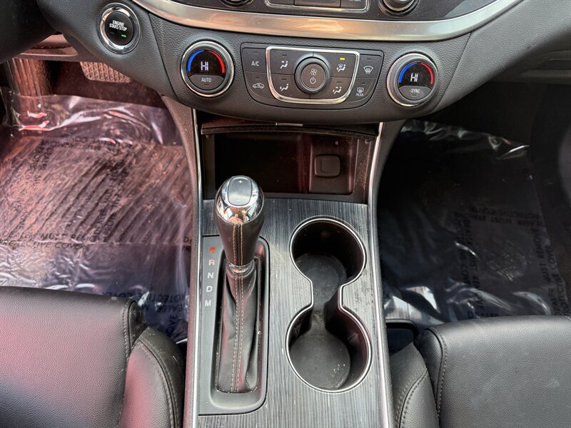 2018 Chevrolet Impala LT - Photo 14 - Cahokia, IL 62206