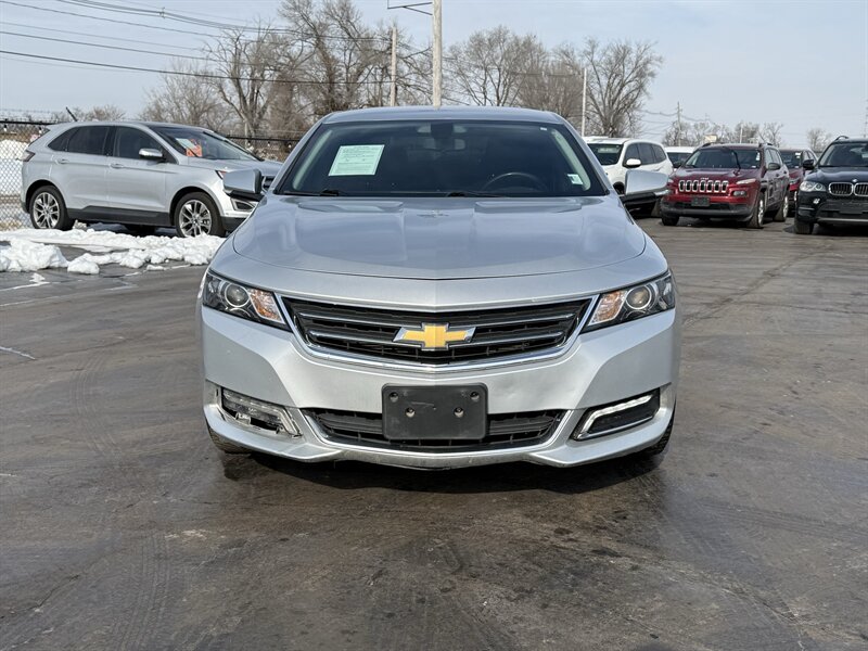 2018 Chevrolet Impala LT - Photo 8 - Cahokia, IL 62206