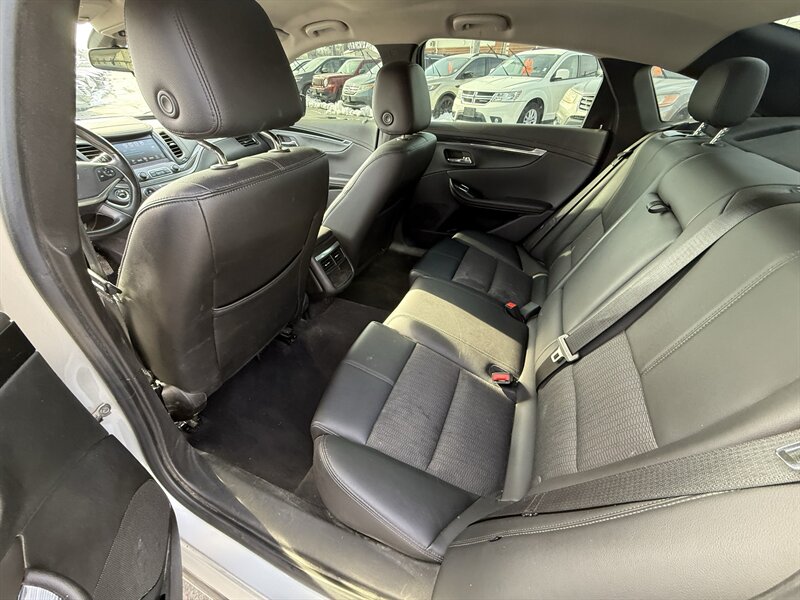 2018 Chevrolet Impala LT - Photo 10 - Cahokia, IL 62206
