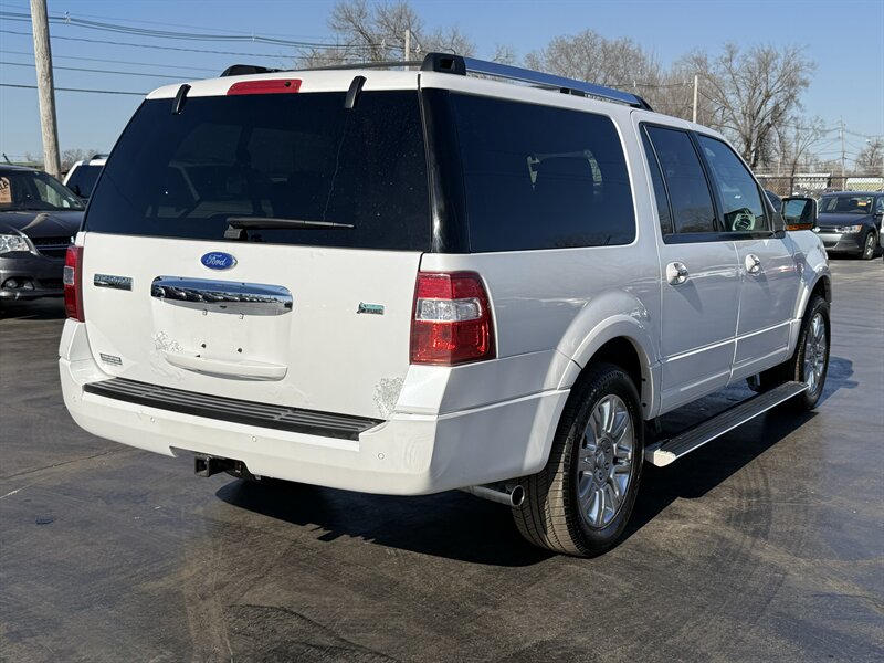 2011 Ford Expedition EL Limited - Photo 8 - Cahokia, IL 62206