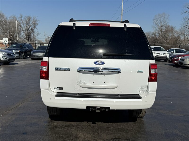 2011 Ford Expedition EL Limited - Photo 7 - Cahokia, IL 62206