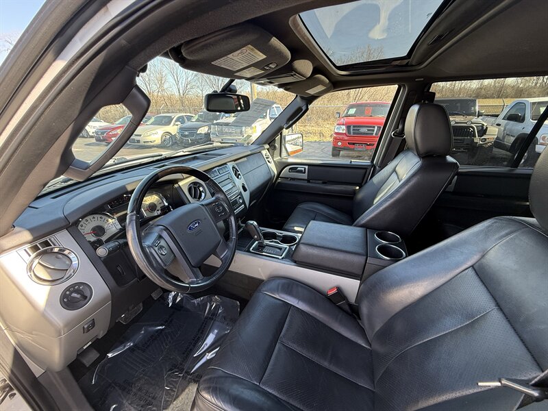 2011 Ford Expedition EL Limited - Photo 9 - Cahokia, IL 62206