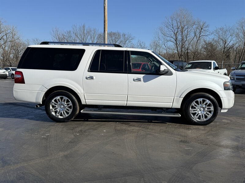2011 Ford Expedition EL Limited - Photo 5 - Cahokia, IL 62206