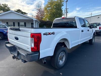 2019 Ford F-350 Lariat   - Photo 5 - Millstadt, IL 62260