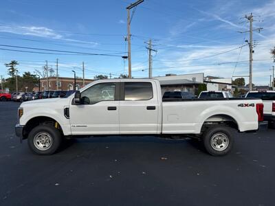 2019 Ford F-350 Lariat   - Photo 8 - Millstadt, IL 62260