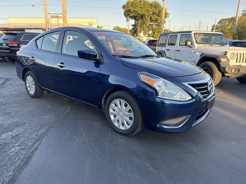 2018 Nissan Versa SV - Photo 2 - Millstadt, IL 62260