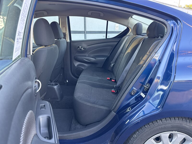 2018 Nissan Versa SV - Photo 14 - Millstadt, IL 62260