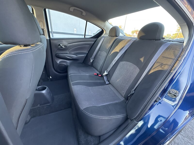 2018 Nissan Versa SV - Photo 15 - Millstadt, IL 62260