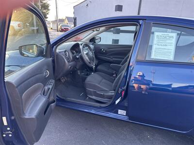 2018 Nissan Versa SV - Photo 10 - Millstadt, IL 62260