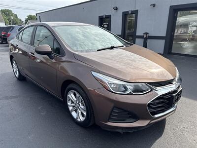 2019 Chevrolet Cruze LS - Photo 3 - Millstadt, IL 62260