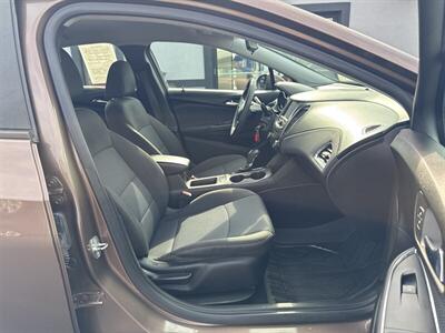 2019 Chevrolet Cruze LS - Photo 30 - Millstadt, IL 62260