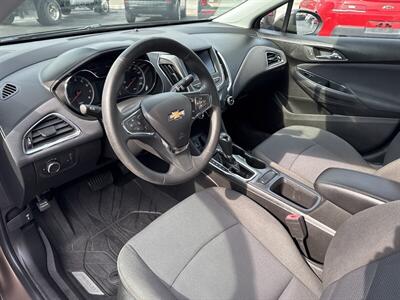 2019 Chevrolet Cruze LS - Photo 17 - Millstadt, IL 62260