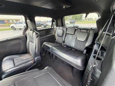 2016 Chrysler Town & Country S   - Photo 13 - Cahokia, IL 62206