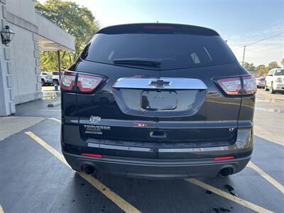 2017 Chevrolet Traverse LT   - Photo 7 - Fairview Heights, IL 62208