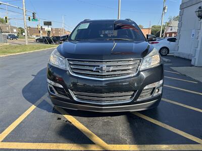 2017 Chevrolet Traverse LT   - Photo 6 - Fairview Heights, IL 62208