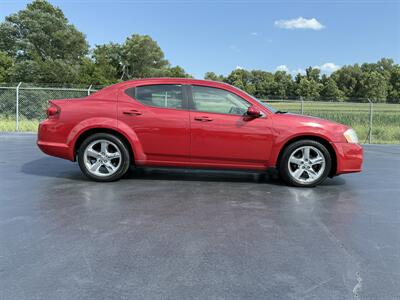 2011 Dodge Avenger Lux - Photo 5 - Cahokia, IL 62206