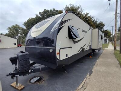 2018 FOREST RIVER LACROSSE LUXURY LITE  se3299 - Photo 3 - Freeburg, IL 62243