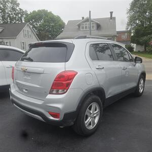 2020 Chevrolet Trax LT   - Photo 3 - Freeburg, IL 62243