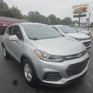 2020 Chevrolet Trax LT   - Photo 4 - Freeburg, IL 62243