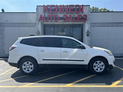 2013 Chevrolet Traverse LS   - Photo 1 - Fairview Heights, IL 62208
