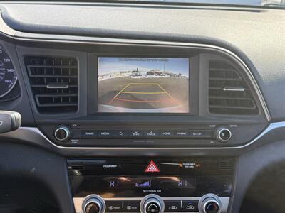 2020 Hyundai ELANTRA SEL   - Photo 12 - Cahokia, IL 62206