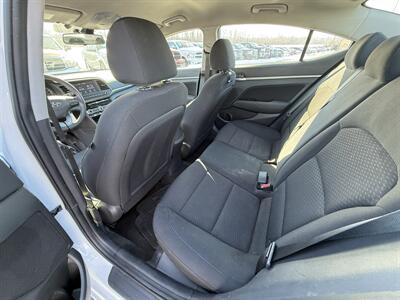 2020 Hyundai ELANTRA SEL   - Photo 8 - Cahokia, IL 62206