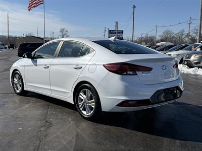 2020 Hyundai ELANTRA SEL   - Photo 2 - Cahokia, IL 62206