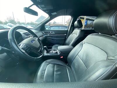 2017 Ford Explorer Limited   - Photo 7 - Belleville, IL 62226