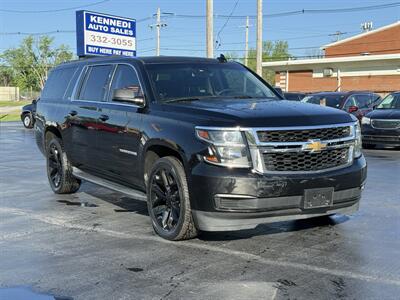 2016 Chevrolet Suburban LT - Photo 4 - Cahokia, IL 62206
