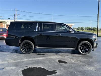 2016 Chevrolet Suburban LT - Photo 5 - Cahokia, IL 62206