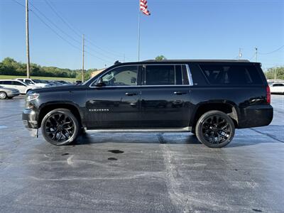 2016 Chevrolet Suburban LT - Photo 2 - Cahokia, IL 62206