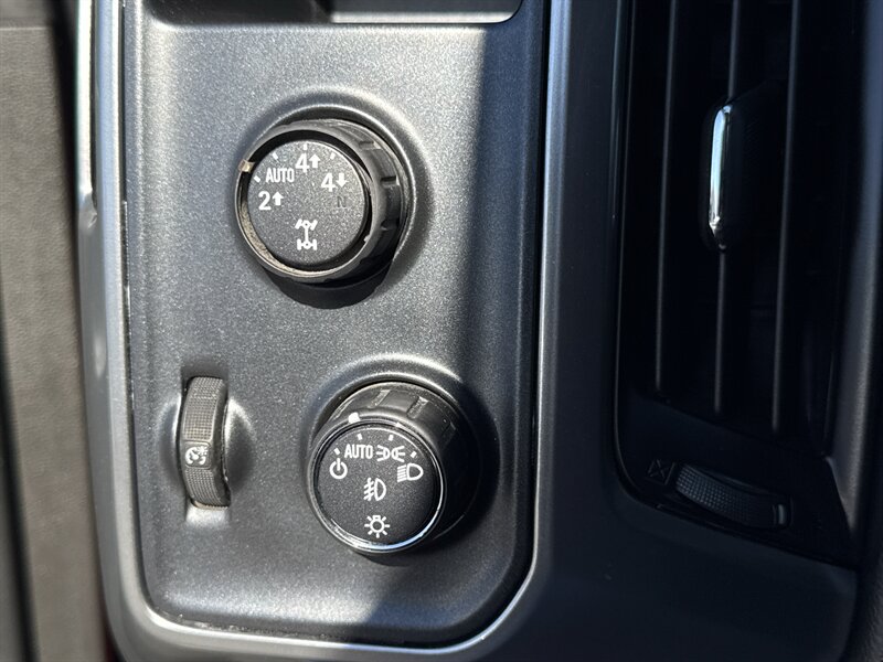 2015 Chevrolet Silverado 1500 LT - Photo 14 - Millstadt, IL 62260