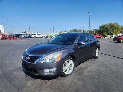 2013 Nissan Altima 2.5   - Photo 1 - Cahokia, IL 62206