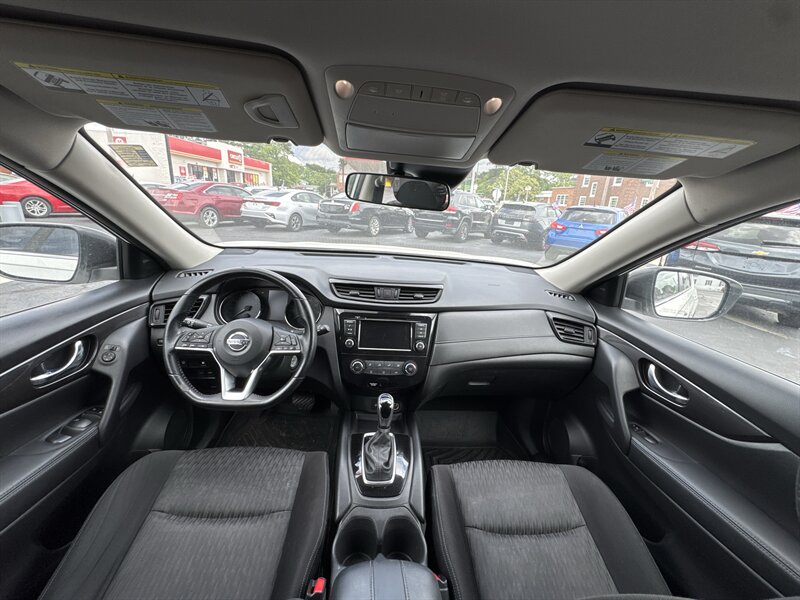 2020 Nissan Rogue S - Photo 10 - Millstadt, IL 62260