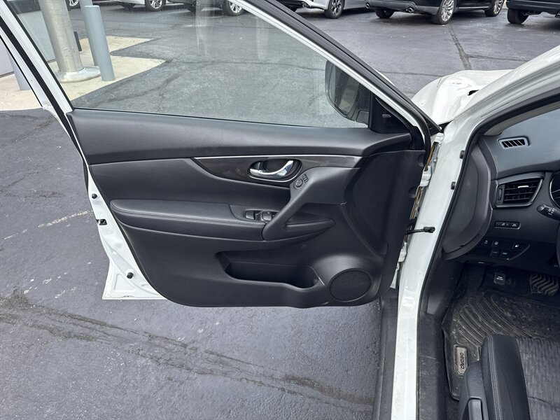 2020 Nissan Rogue S - Photo 12 - Millstadt, IL 62260