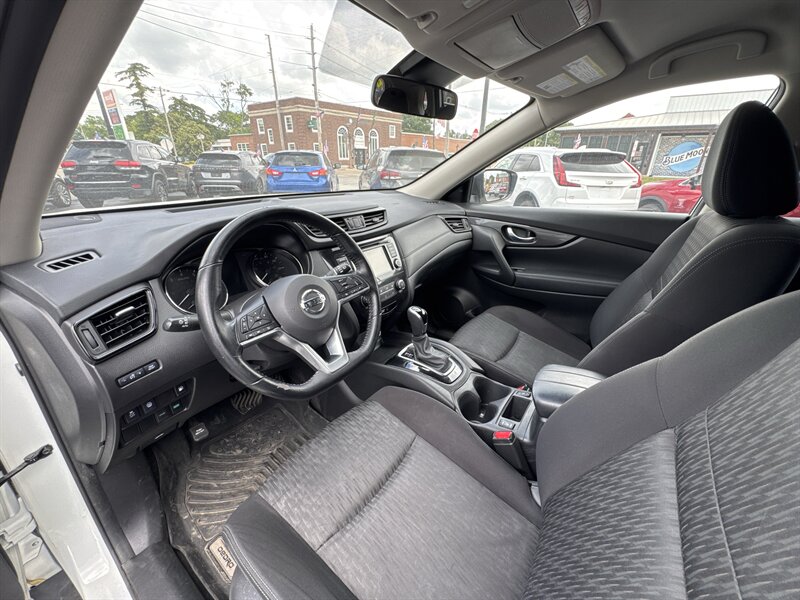 2020 Nissan Rogue S - Photo 9 - Millstadt, IL 62260