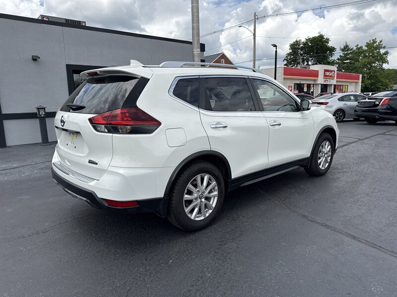 2020 Nissan Rogue S - Photo 3 - Millstadt, IL 62260