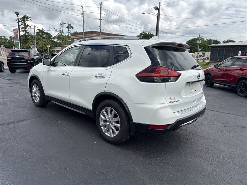 2020 Nissan Rogue S - Photo 4 - Millstadt, IL 62260