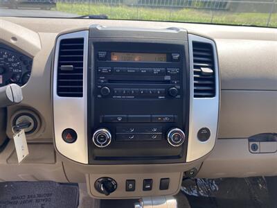 2012 Nissan Frontier SV V6   - Photo 14 - Cahokia, IL 62206