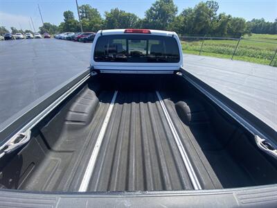 2012 Nissan Frontier SV V6   - Photo 9 - Cahokia, IL 62206