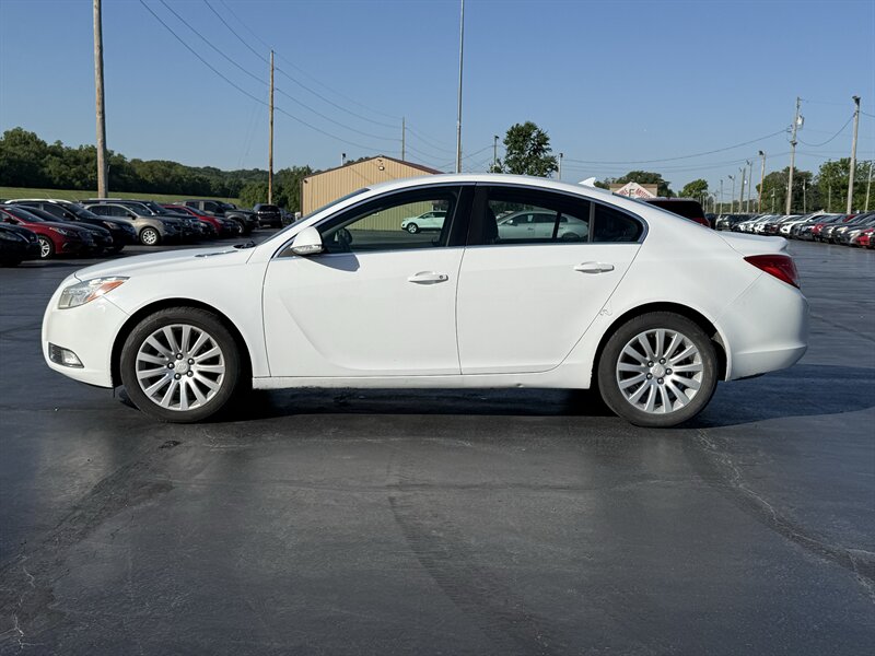 2012 Buick Regal - Photo 2 - Cahokia, IL 62206