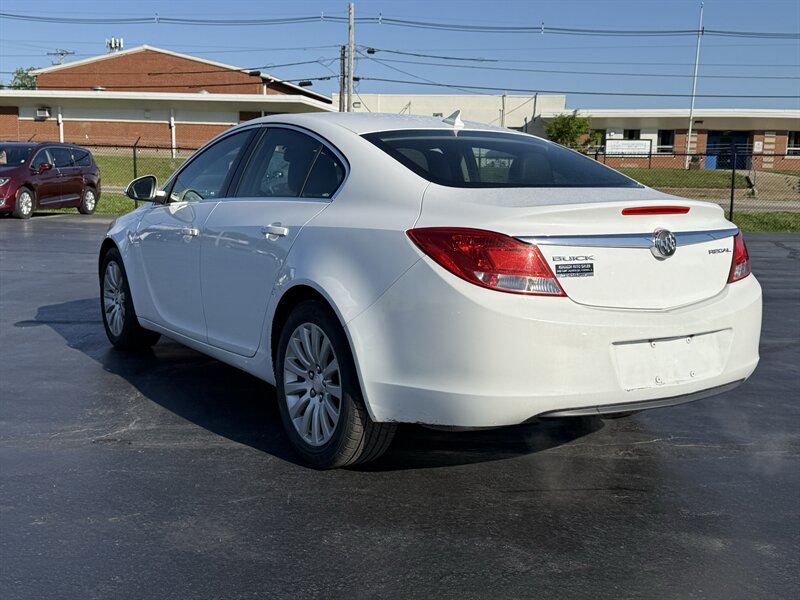 2012 Buick Regal - Photo 6 - Cahokia, IL 62206