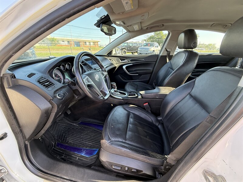 2012 Buick Regal - Photo 9 - Cahokia, IL 62206