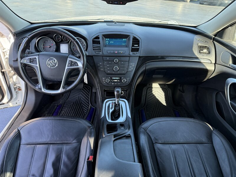 2012 Buick Regal - Photo 11 - Cahokia, IL 62206