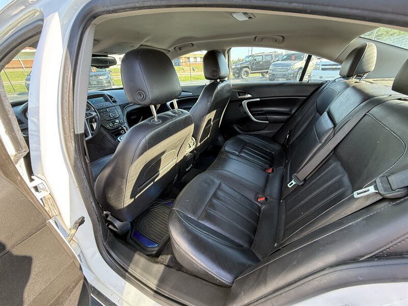 2012 Buick Regal - Photo 10 - Cahokia, IL 62206
